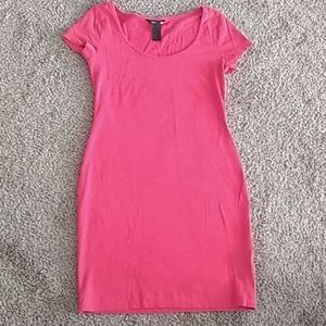 Cute form fitting pink dress